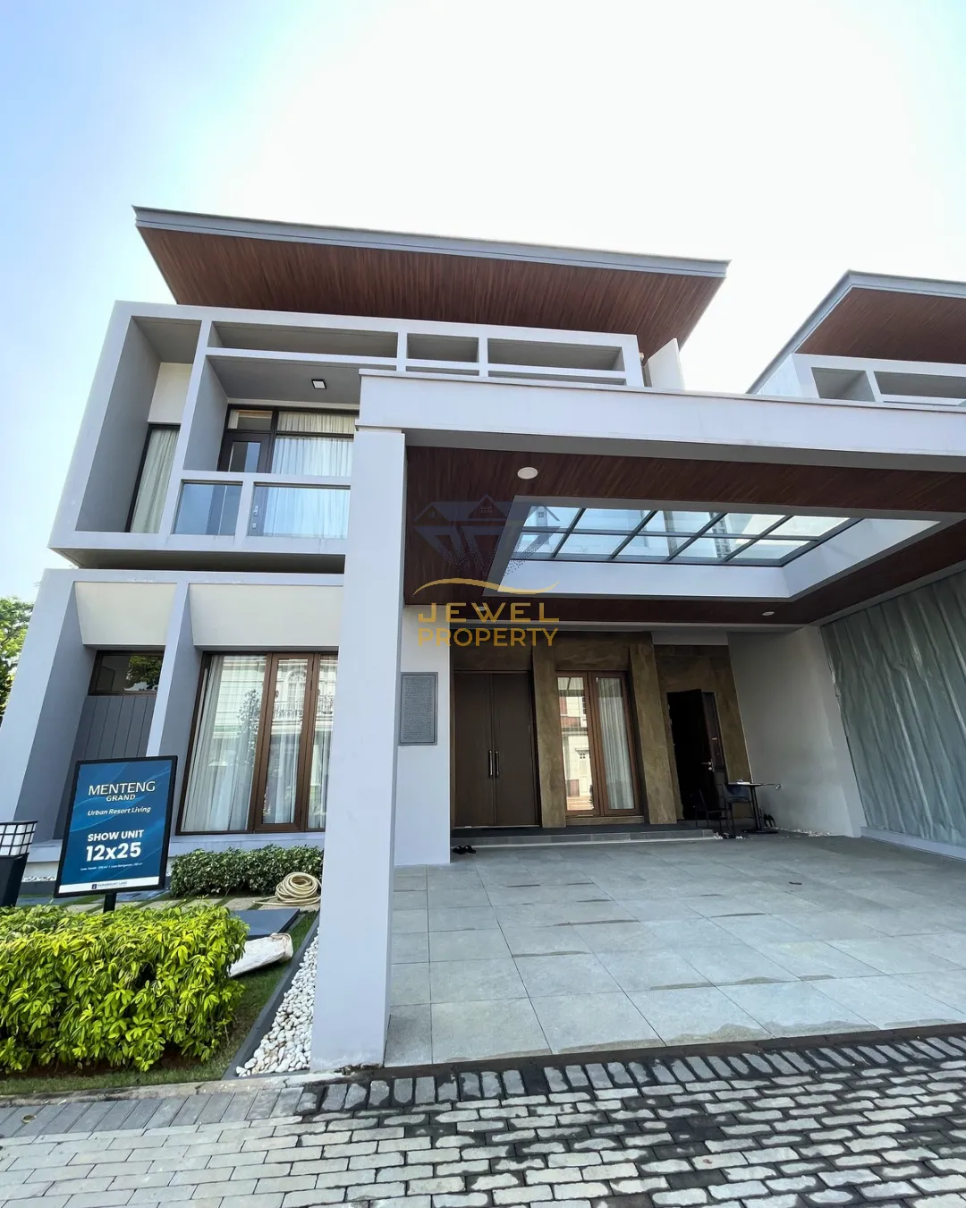 Menteng Grand 1