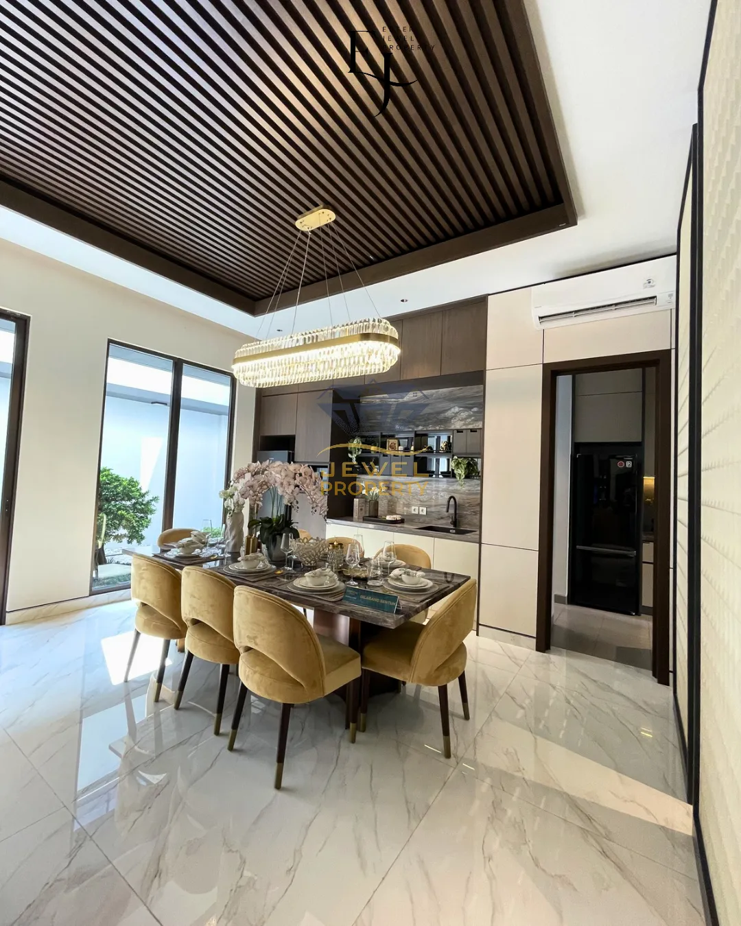 Menteng Grand 12